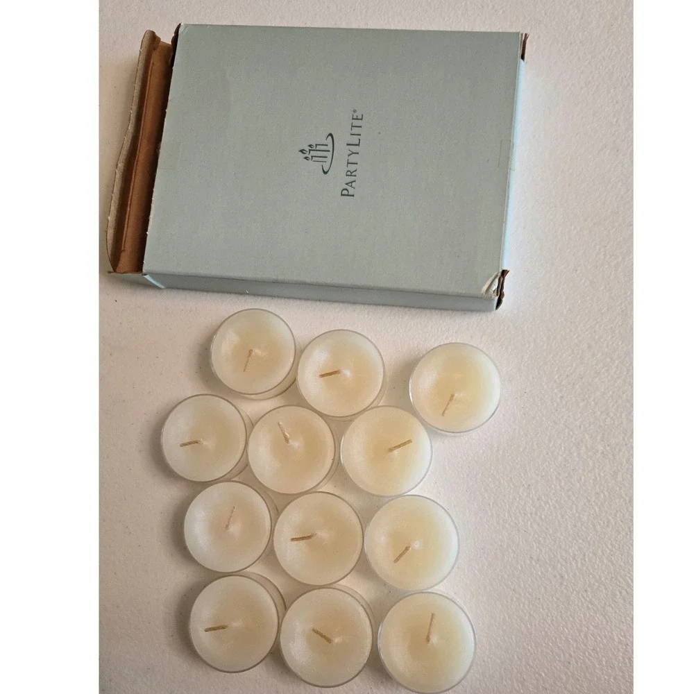 PartyLite 12 Piece Tealight Candles‎ White Unscented Clear Cup Made in USA